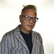 Insegnante Economia Politica per Studenti Universitari